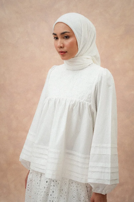 Alice Quilted Blouse in Lily Sleeveless Summer Blouse