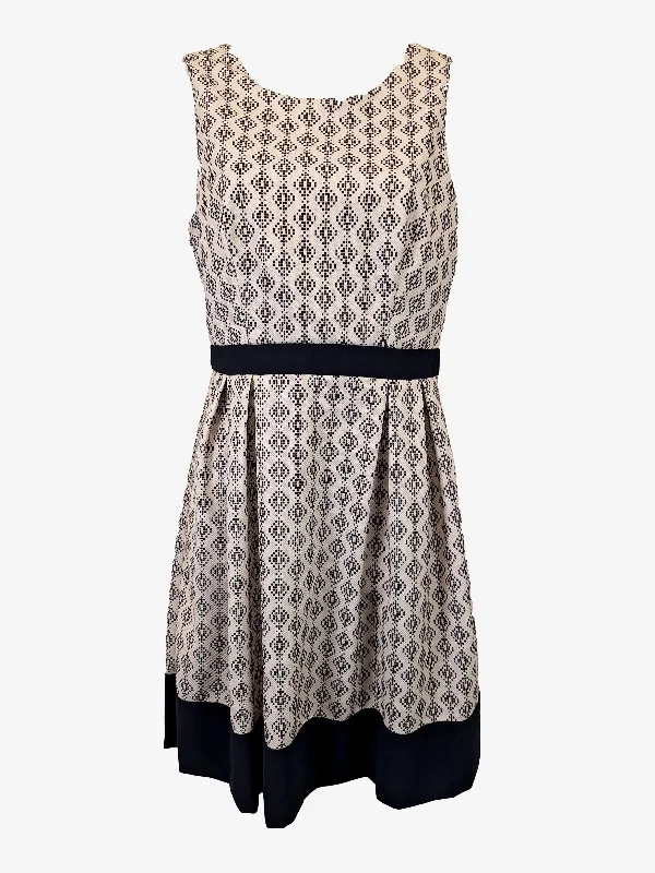 Tokito Diamond Office Staple Mini Dress Size 8 Trendy Bodycon Mini Dress