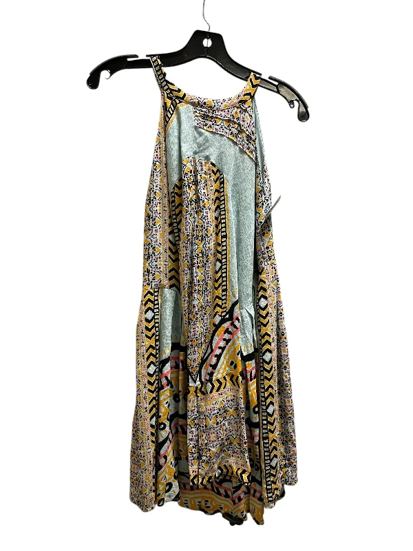 Dress Casual Short By Free People  Size: 12 Tunics Versatile stylish