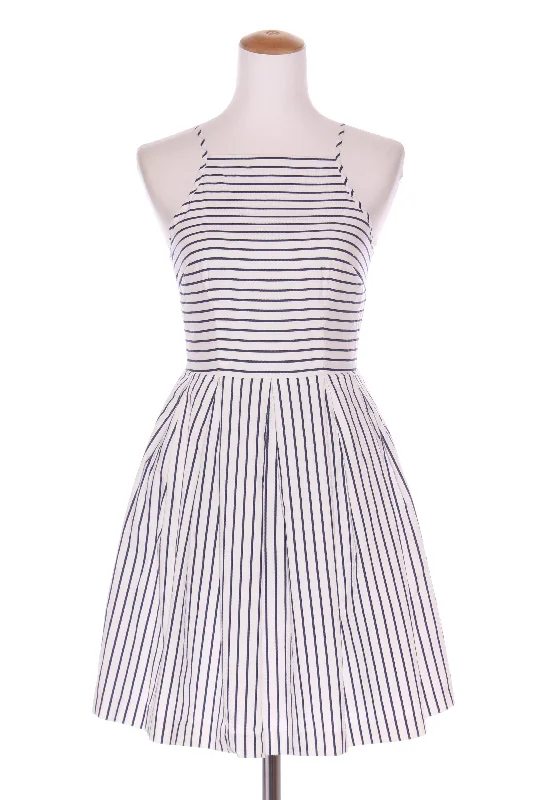 FOREVER NEW - Navy stripe textured cotton sun dress! 8 Off-the-shoulder Chic Trendy