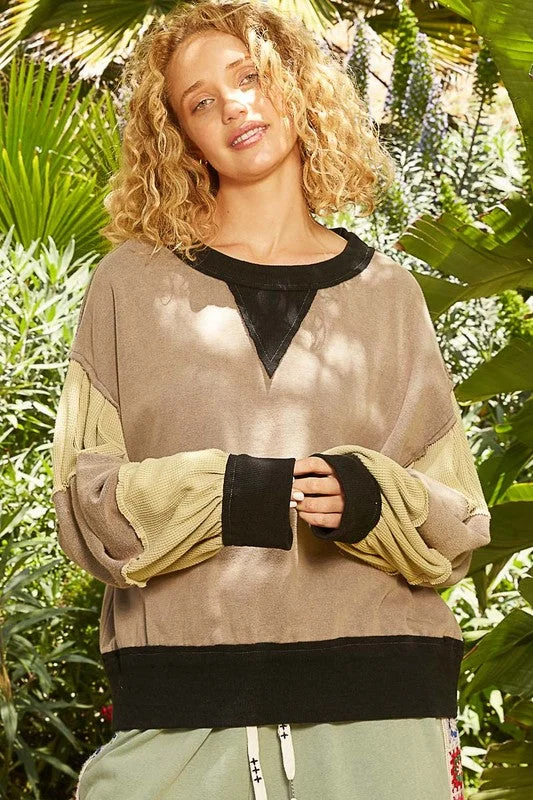 POL Contrast Waffle Knit Patchwork Top Oversized Raw Exposed Seam Sweatshirt Hoodie with Button Placket Classic Preppy POL Contrast Waffle Knit Patchwork Top Oversized Raw Exposed Seam Sweatshirt Hoodie with Button Placket Classic Preppy