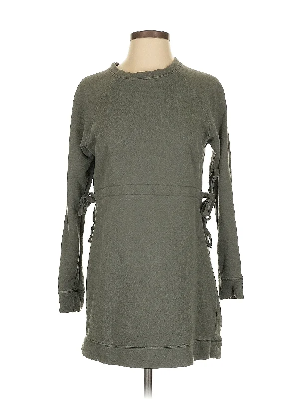 Casual Dress Crew Neckline Sporty