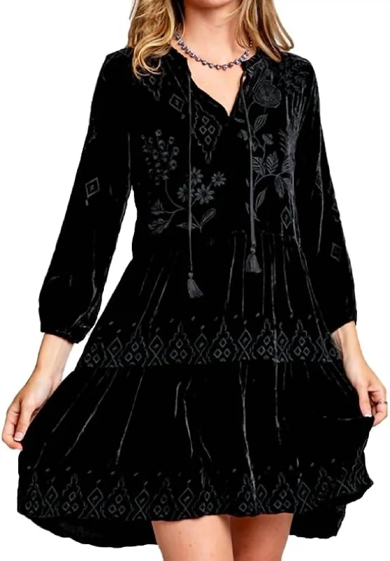 Ivey Tier Dress In Black Maxi Flowy Bohemian