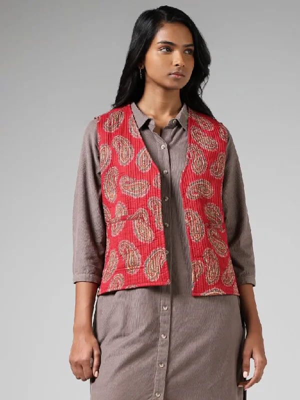Utsa Red Paisley Printed Cotton Quilted Reversible Jacket Herringbone Jacket Houndstooth Jacket Plaid Jacket Utsa Red Paisley Printed Cotton Quilted Reversible Jacket Herringbone Jacket Houndstooth Jacket Plaid Jacket