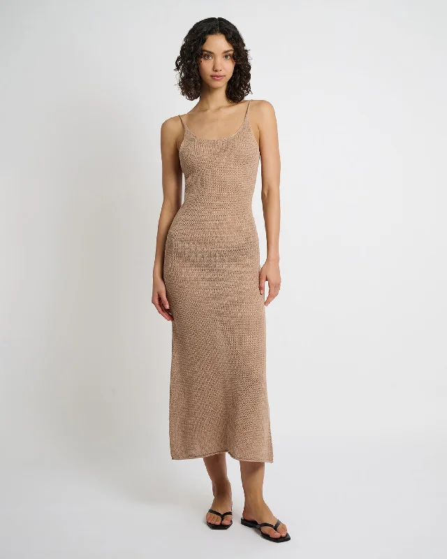 Textured Linen Sweater Scoop Maxi Dress Faux Fur Fabric Real Fur Fabric Shearling Fabric Textured Linen Sweater Scoop Maxi Dress Faux Fur Fabric Real Fur Fabric Shearling Fabric