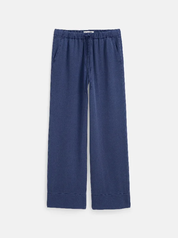 Riley Pant in Drapey Twill Relaxed Casual Leggings