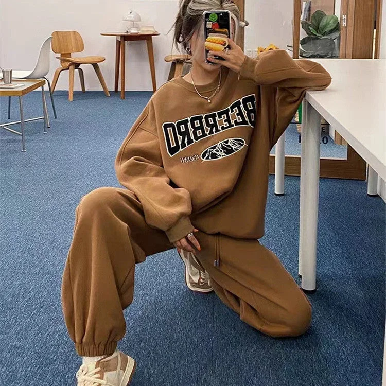 Spring And Autumn New Long Sleeve Fashion Loose Sweater Suit Women Chenille Brocade Lace Spring And Autumn New Long Sleeve Fashion Loose Sweater Suit Women Chenille Brocade Lace