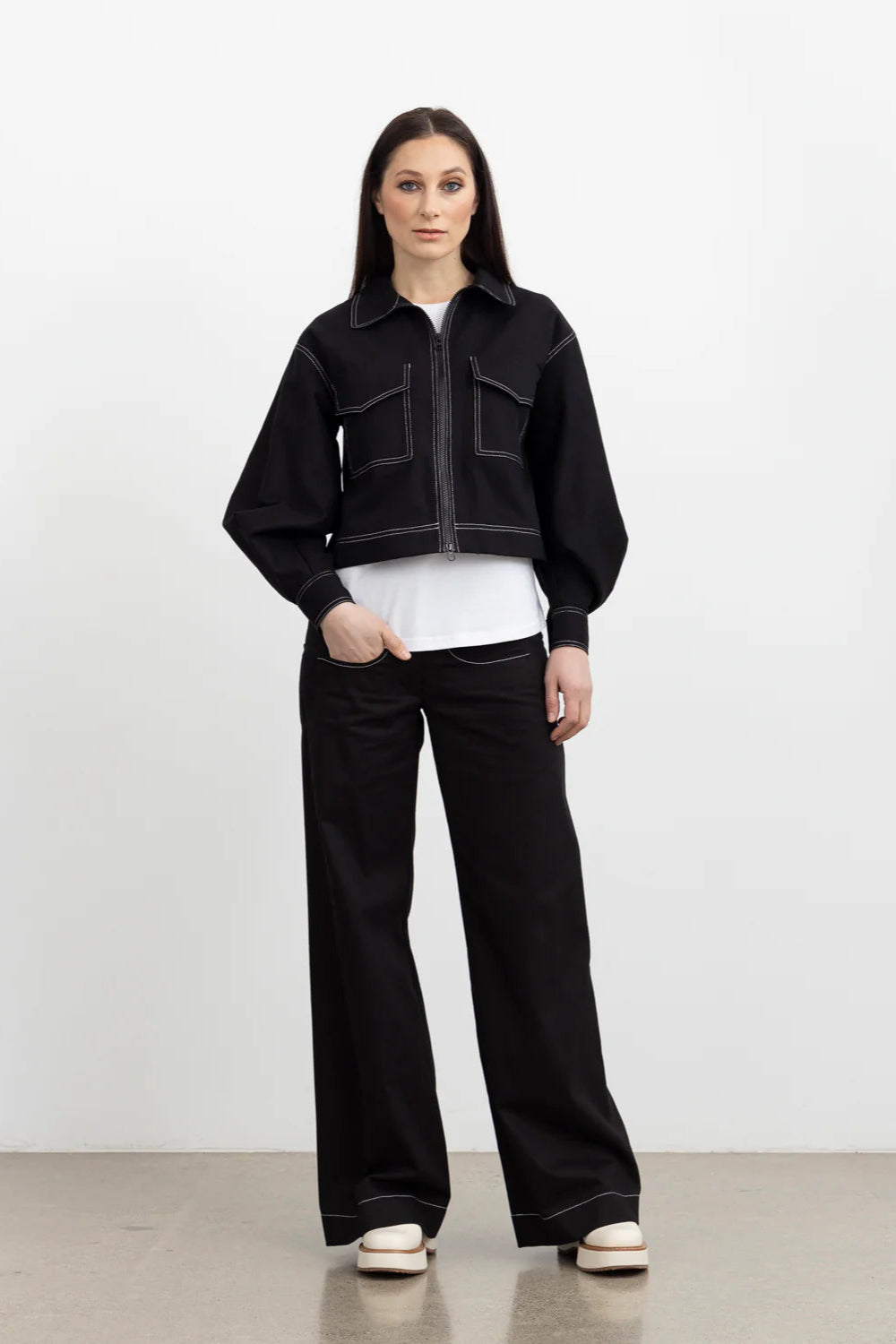 STYLE XLAB BRUSH STROKE JACKET - BLACK/WHITE Ribbed Jacket Pleated Jacket Ruffled Jacket STYLE XLAB BRUSH STROKE JACKET - BLACK/WHITE Ribbed Jacket Pleated Jacket Ruffled Jacket