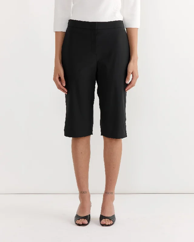 Bermuda Pant in Black Comfy High-Waist Jeans