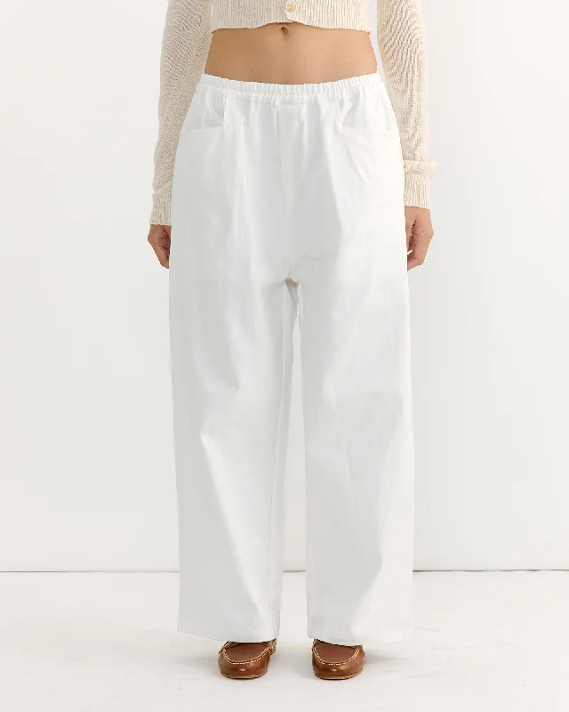 Square Pocket Pant in White Comfy Zip-Up Pants