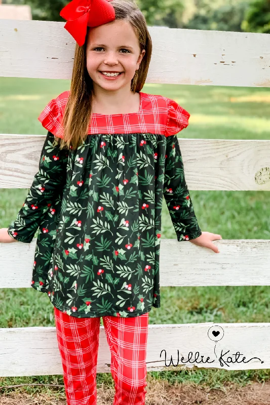 Holly & Berry Pants Set by Wellie Kate Fashionable Sporty Pants